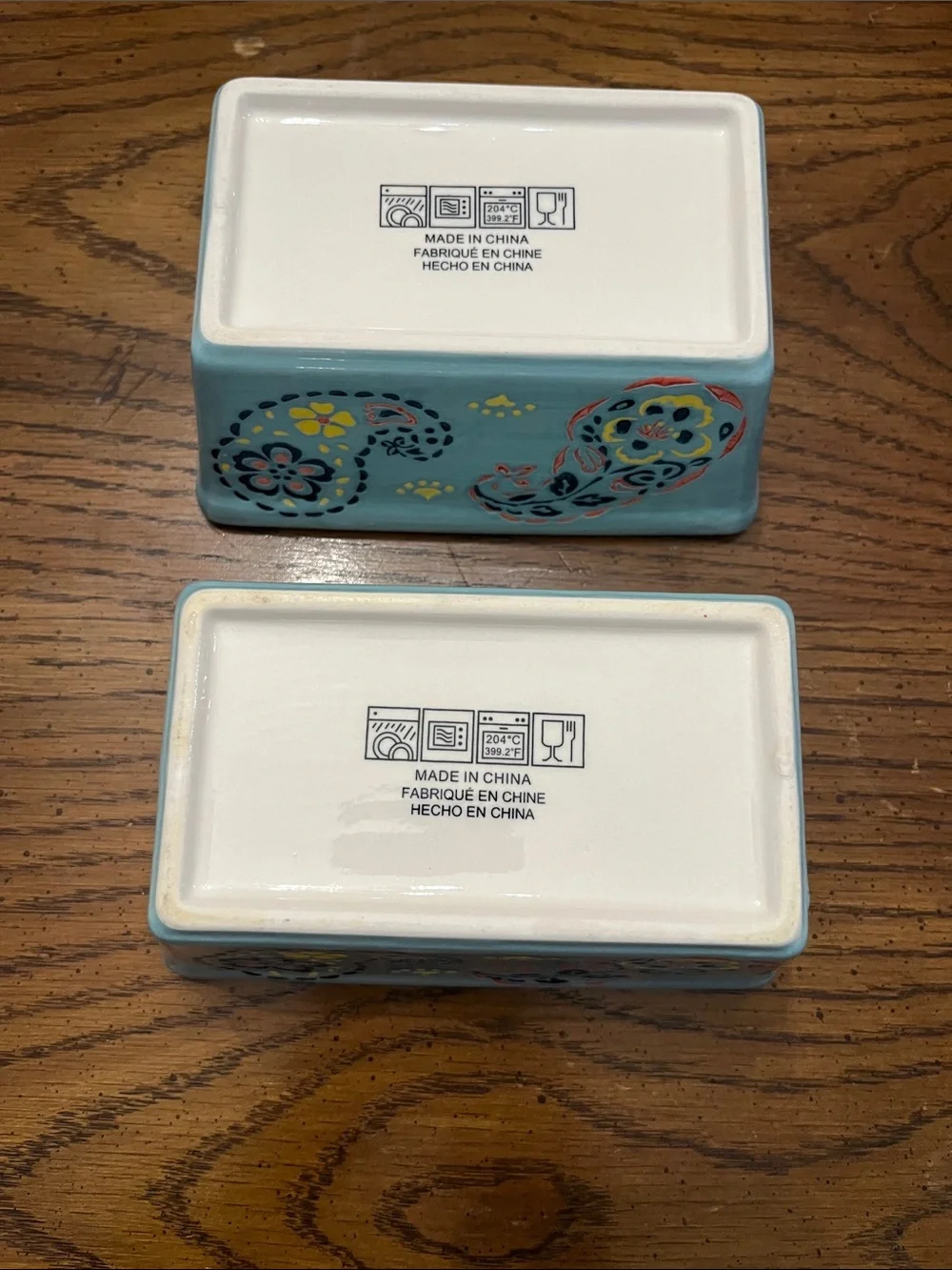 5 piece bakeware set with floral paisley design